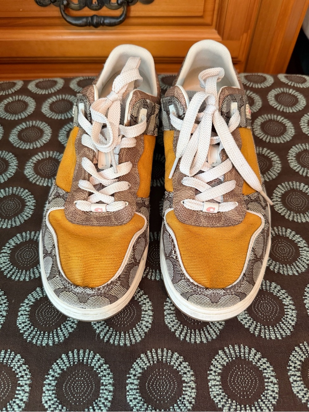 Coach Kids Yellow and Brown Logo-Trim Sneakers